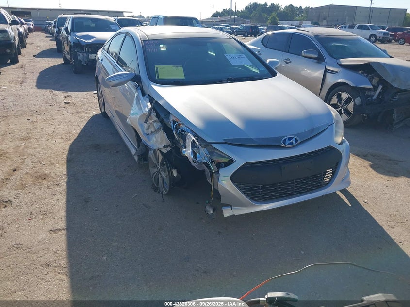 2015 Hyundai Sonata hybrid VIN KMHEC4A47FA132211 IAAI salvage auction — FRONT END, Salvage Title, sold $725 on 2026-07-29 (photo 1)