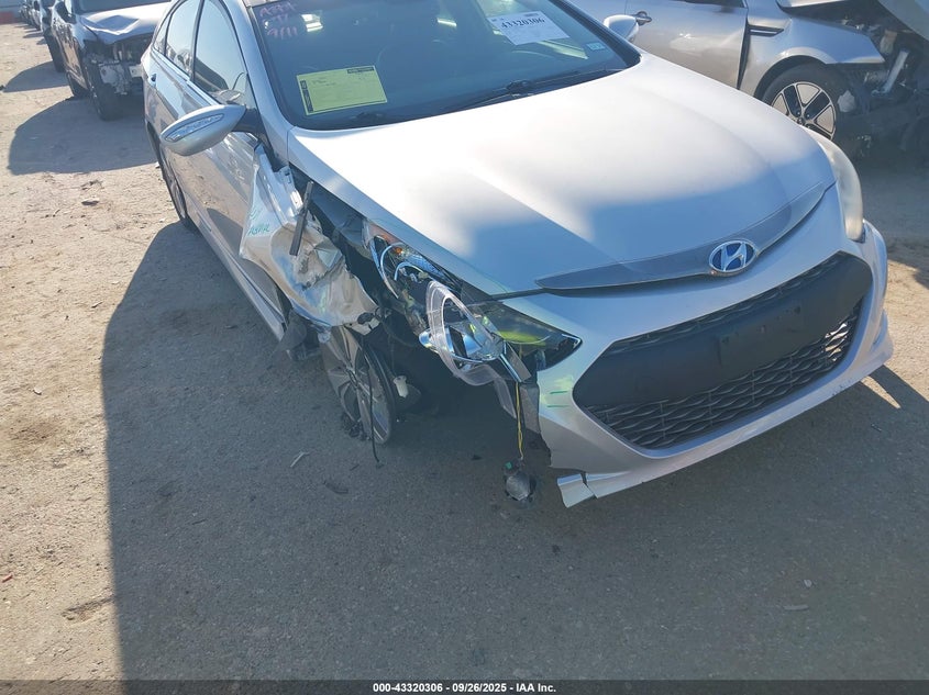 2015 Hyundai Sonata hybrid VIN KMHEC4A47FA132211 IAAI salvage auction — FRONT END, Salvage Title, sold $725 on 2026-07-29 (photo 6)