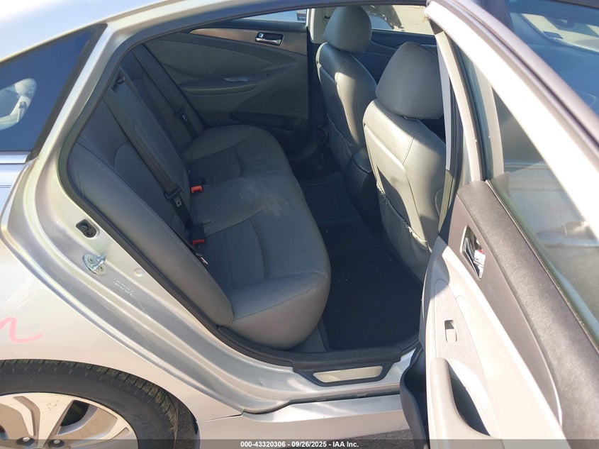 2015 Hyundai Sonata hybrid VIN KMHEC4A47FA132211 IAAI salvage auction — FRONT END, Salvage Title, sold $725 on 2026-07-29 (photo 8)
