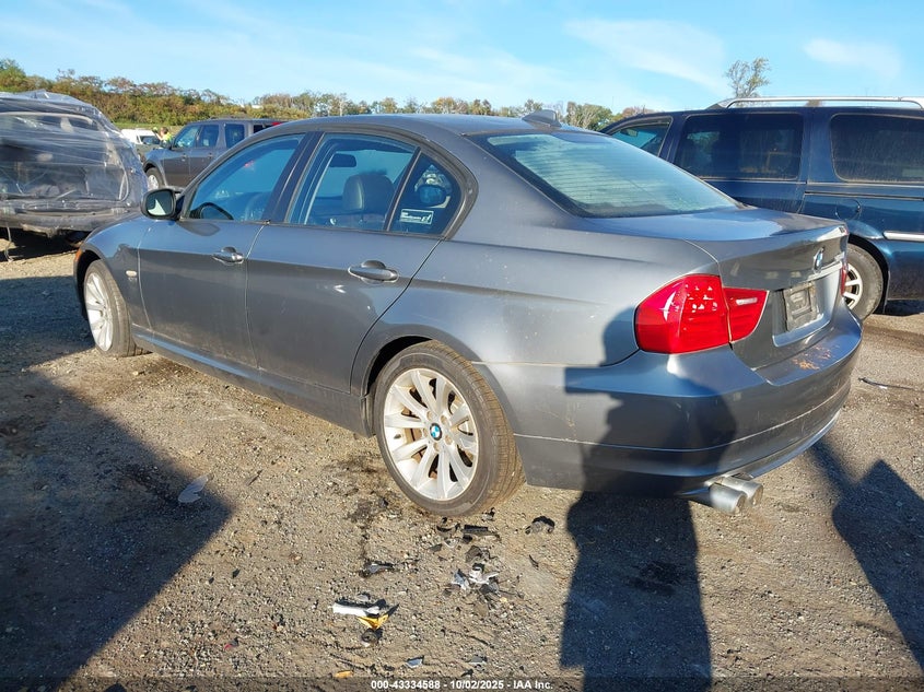 2011 BMW 3er VIN WBAPK5C5XBA993868 IAAI salvage auction — WATER/FLOOD, Salvage (Idaho), sold $225 on 2026-07-16 (photo 3)