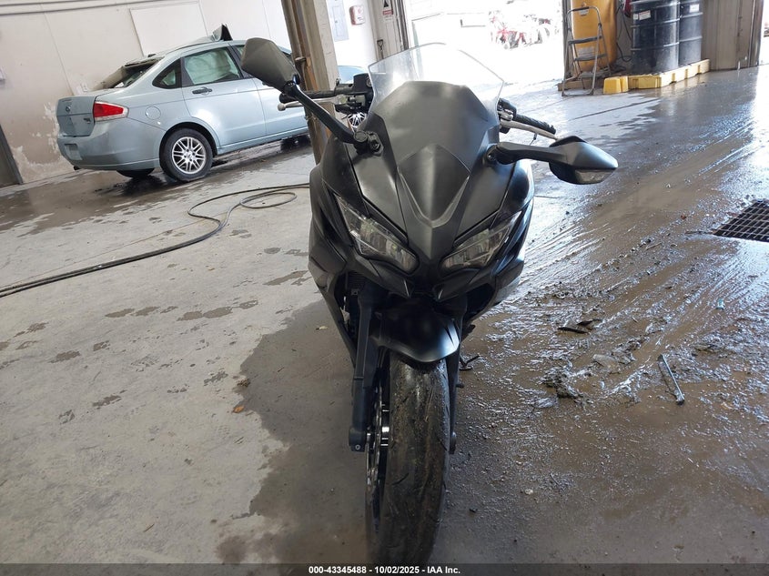 2023 Kawasaki Ex650 VIN ML5EXER18PDA90539 IAAI salvage auction — THEFT, Salvage Title, sold $1,450 on 2026-07-10 (photo 5)