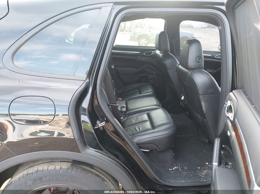 2012 Porsche Cayenne VIN WP1AA2A21CLA00667 IAAI salvage auction — FRONT END, Salvage (Indiana), sold $2,650 on 2026-08-04 (photo 8)