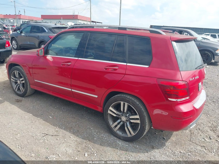 2015 Mercedes-benz Glk-class VIN WDCGG5HB8FG364223 IAAI salvage auction — RIGHT SIDE, Salvage Title, sold $4,000 on 2026-07-09 (photo 3)