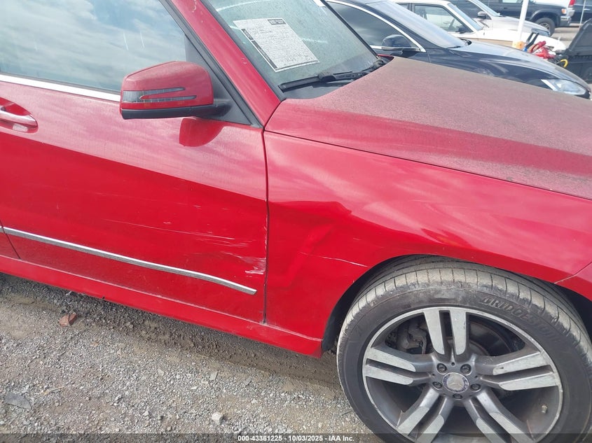 2015 Mercedes-benz Glk-class VIN WDCGG5HB8FG364223 IAAI salvage auction — RIGHT SIDE, Salvage Title, sold $4,000 on 2026-07-09 (photo 6)