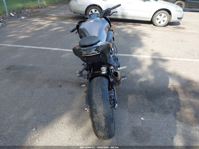 2023 Kawasaki Zr VIN ML5ZRDF13PDA61203 IAAI salvage auction — LEFT & RIGHT, Salvage (New Jersey), sold $1,200 on 2026-07-08 (photo 6)