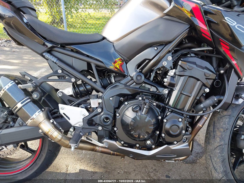2023 Kawasaki Zr VIN ML5ZRDF13PDA61203 IAAI salvage auction — LEFT & RIGHT, Salvage (New Jersey), sold $1,200 on 2026-07-08 (photo 8)