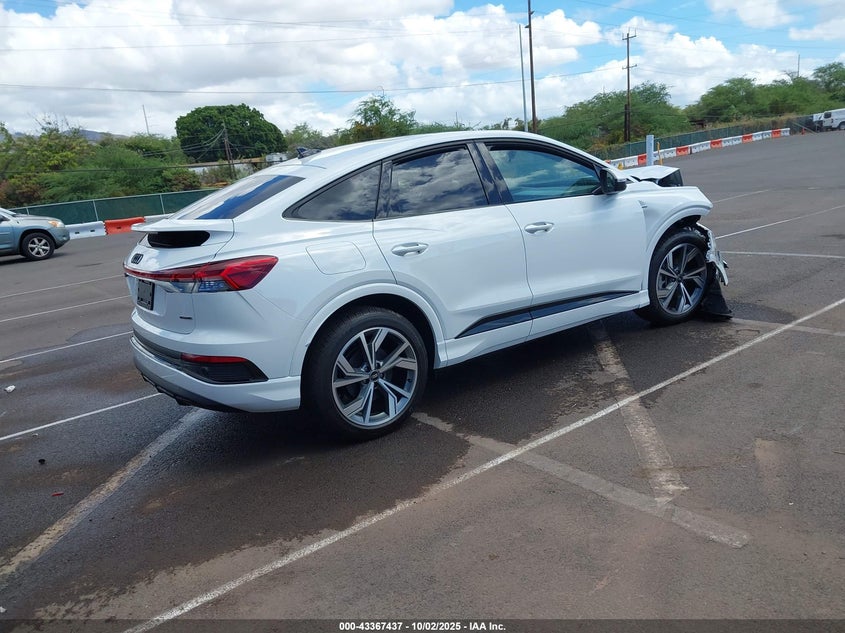 2025 Audi Q4 e-tron sportback VIN WA12UBFZ4SP040830 IAAI salvage auction — RIGHT FRONT, Other, sold $4,800 on 2026-07-18 (photo 4)