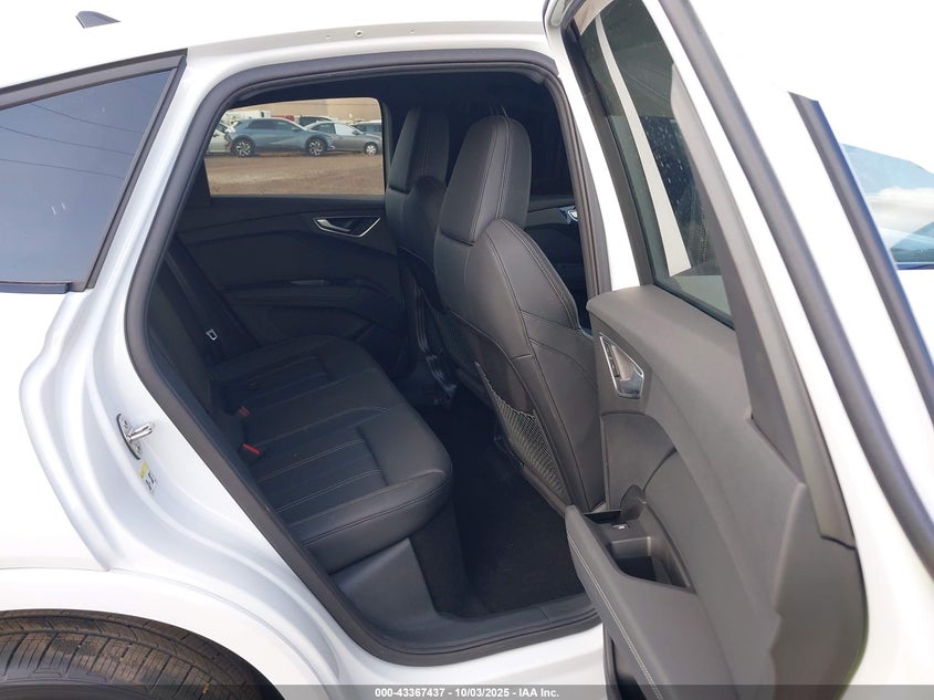 2025 Audi Q4 e-tron sportback VIN WA12UBFZ4SP040830 IAAI salvage auction — RIGHT FRONT, Other, sold $4,800 on 2026-07-18 (photo 8)
