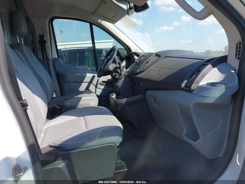 2018 Ford Transit 150 VIN 1FTYE1YM1JKA29854 IAAI salvage auction — RIGHT SIDE, Salvage Title, sold $9,550 on 2026-08-26 (photo 5)