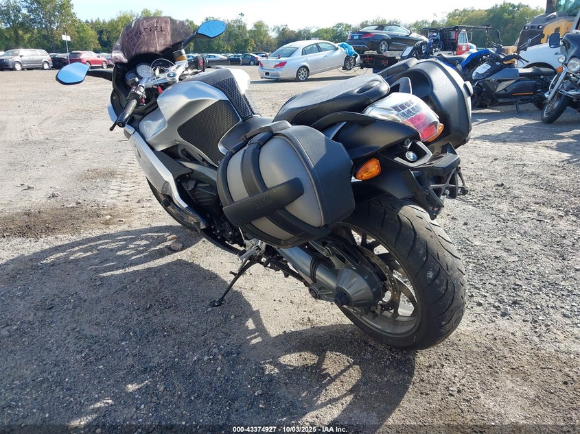 2014 BMW K1300 VIN WB1050903E2B95009 IAAI salvage auction — RIGHT SIDE, Salvage (New Jersey), sold $2,850 on 2026-07-08 (photo 3)