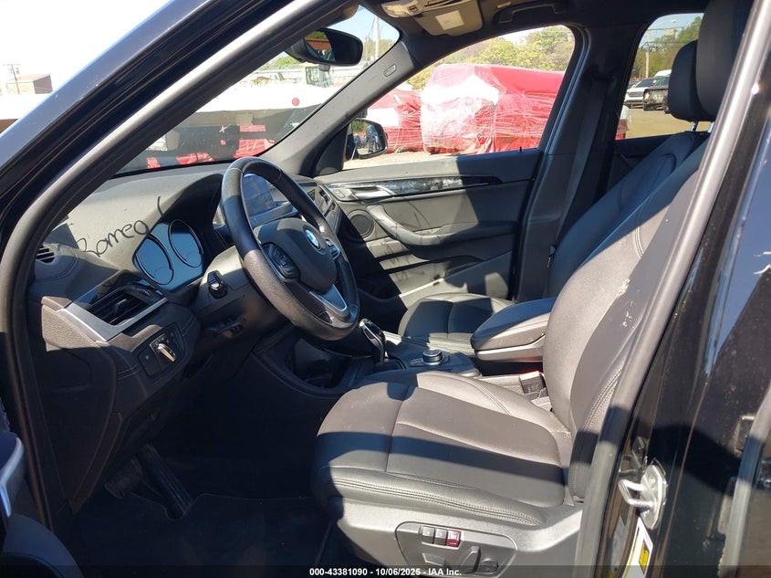2020 BMW X1 VIN WBXJG9C09L5R33003 IAAI salvage auction — REAR END, Salvage Title, sold $9,275 on 2026-07-08 (photo 5)