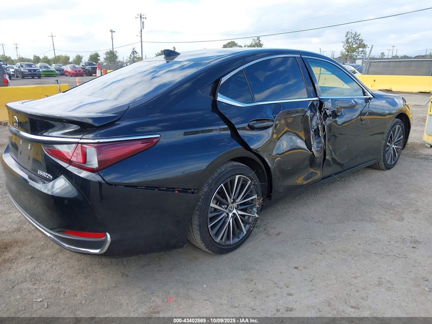 2023 Lexus Es 300h VIN 58ADA1C15PU032362 IAAI salvage auction — THEFT, Salvage Title, sold $14,375 on 2026-07-24 (photo 4)