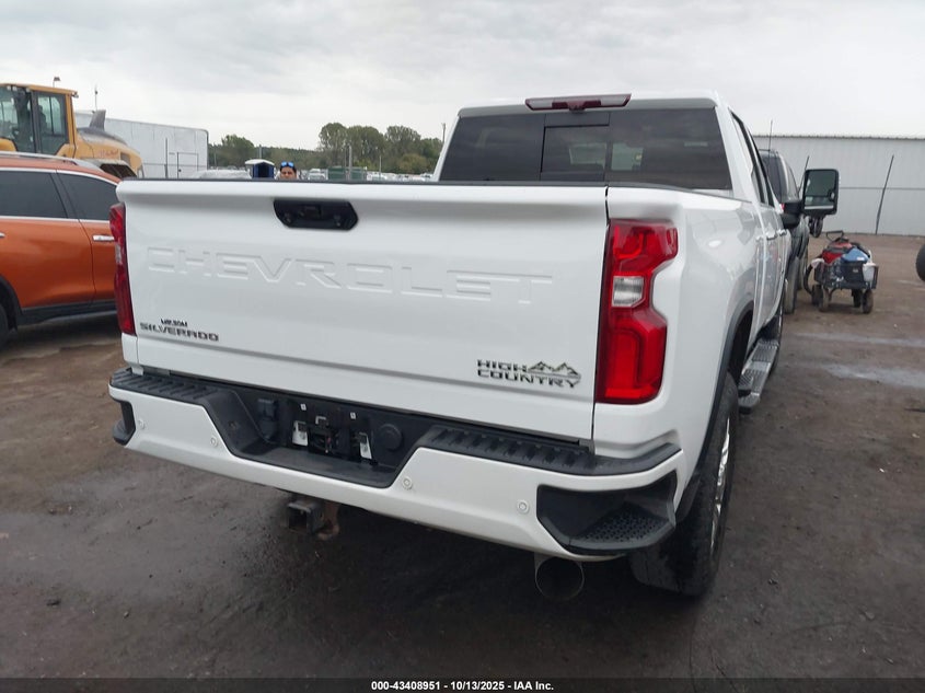 2023 Chevrolet Silverado VIN 2GC4YREY5P1722883 IAAI salvage auction — THEFT, Salvage Title, sold $22,800 on 2026-07-29 (photo 4)