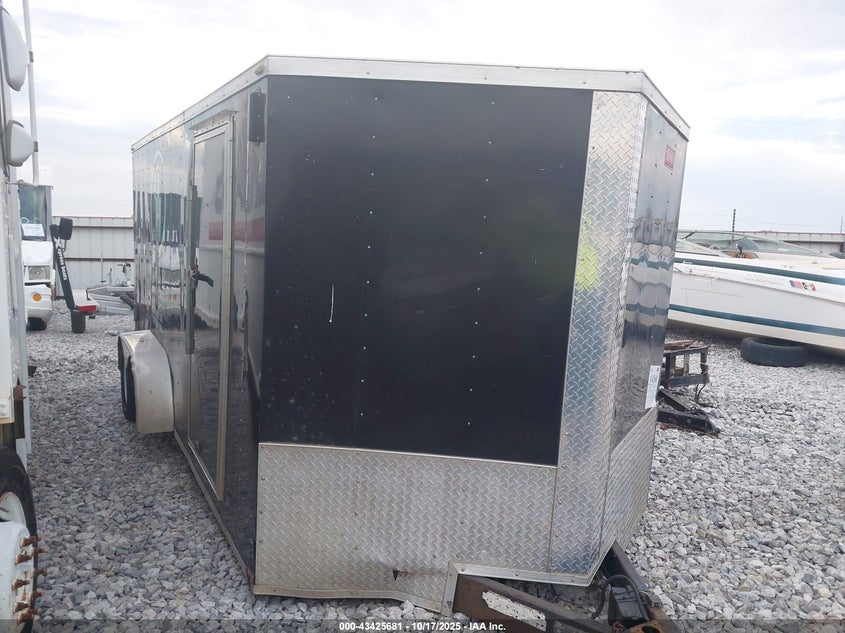 2018 VIN 5RTBE1628JD064059 IAAI salvage auction — SIDE, Clear (Oklahoma), sold $700 on 2026-07-14 (photo 1)