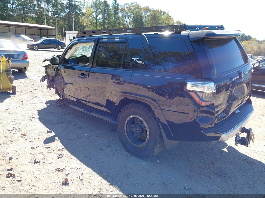 2018 Toyota 4runner VIN JTEBU5JRXJ5570398 IAAI salvage auction — ROLLOVER, Salvage (Georgia), sold $4,500 on 2026-07-10 (photo 3)