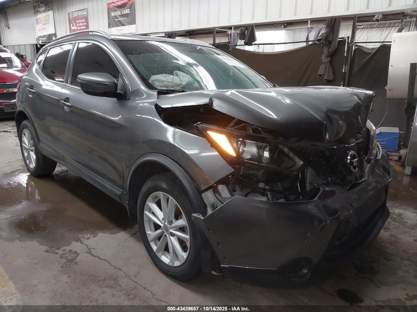 2017 Nissan Rogue sport VIN JN1BJ1CP9HW010218 IAAI salvage auction — FRONT & REAR, Salvage (Arizona), sold $25 on 2026-07-28 (photo 1)