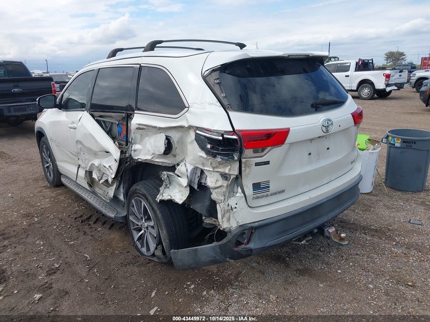 2017 Toyota Highlander VIN 5TDKZRFH0HS509613 IAAI salvage auction — LEFT SIDE, Salvage (Texas), sold $6,400 on 2026-07-29 (photo 3)