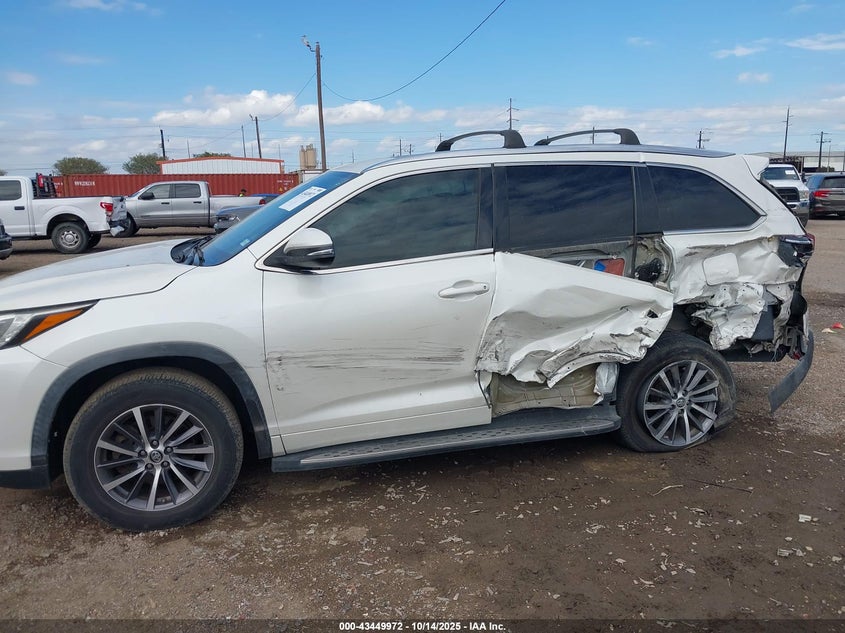 2017 Toyota Highlander VIN 5TDKZRFH0HS509613 IAAI salvage auction — LEFT SIDE, Salvage (Texas), sold $6,400 on 2026-07-29 (photo 6)