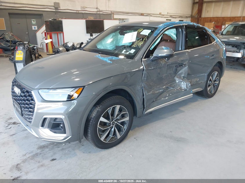 2025 Audi Q5 sportback VIN WA15AAFY6S2045905 IAAI salvage auction — SIDE, Salvage Title, sold $15,350 on 2026-07-23 (photo 2)