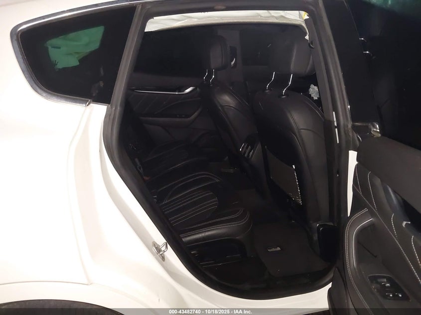 2019 Maserati Levante VIN ZN661XUA2KX310419 IAAI salvage auction — FRONT END, Non-Repairable (Texas), sold $3,100 on 2026-09-16 (photo 8)