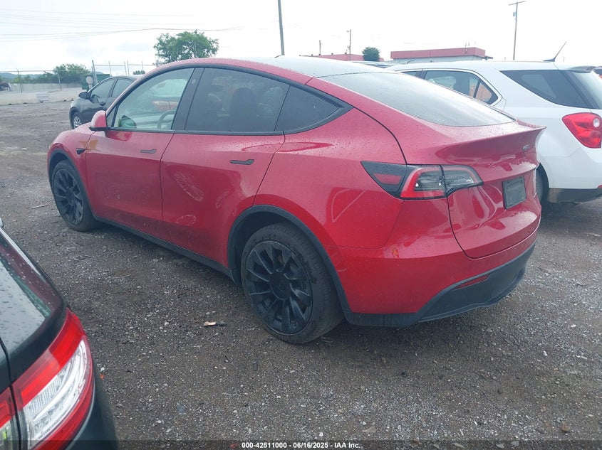 2021 Tesla Model y VIN 5YJYGDEE3MF092447 IAAI salvage auction — RIGHT FRONT, Clear (Tennessee), sold $4,650 on 2026-07-30 (photo 3)