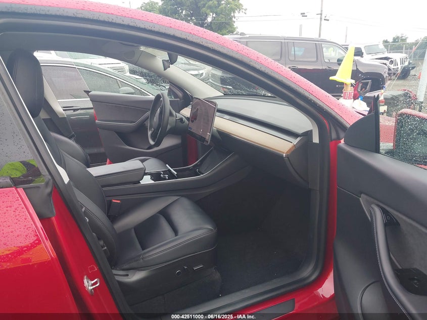 2021 Tesla Model y VIN 5YJYGDEE3MF092447 IAAI salvage auction — RIGHT FRONT, Clear (Tennessee), sold $4,650 on 2026-07-30 (photo 5)