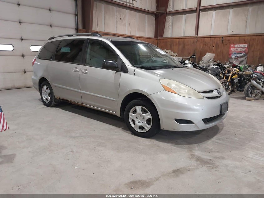 2006 Toyota Sienna VIN 5TDZA23C66S390274 IAAI salvage auction — LEFT & RIGHT, Clear (New York), sold $625 on 2026-07-16 (photo 1)