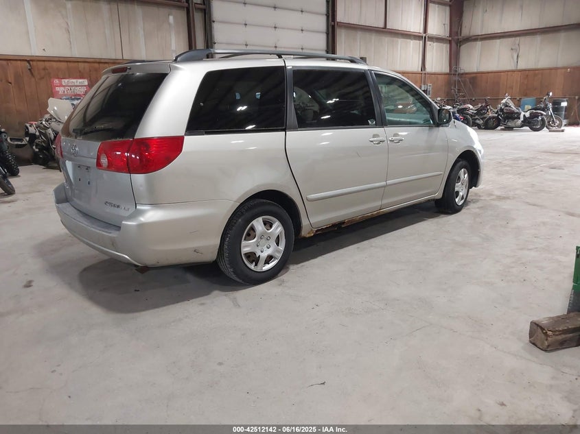 2006 Toyota Sienna VIN 5TDZA23C66S390274 IAAI salvage auction — LEFT & RIGHT, Clear (New York), sold $625 on 2026-07-16 (photo 4)