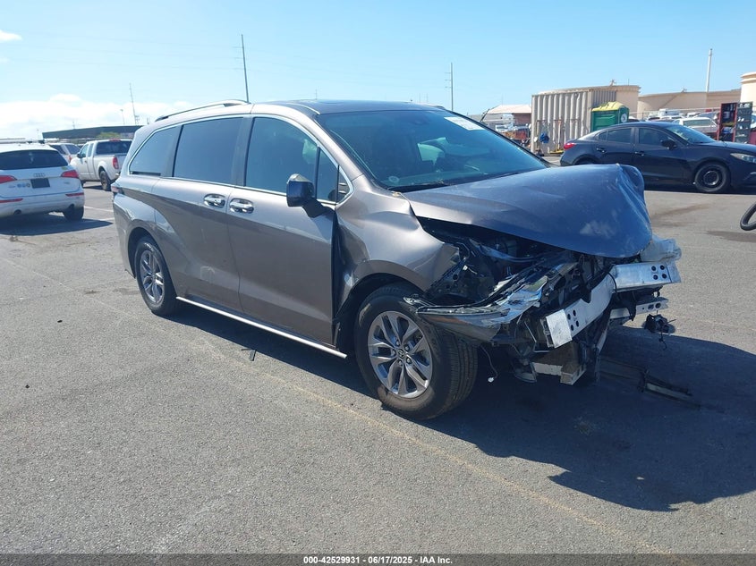 2022 Toyota Sienna VIN 5TDJRKEC4NS106156 IAAI salvage auction — FRONT END, Salvage (Hawaii), sold $4,650 on 2026-07-28 (photo 1)