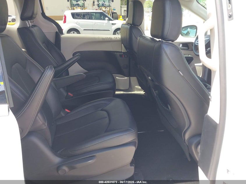 2024 Chrysler Pacifica hybrid VIN 2C4RC1S73RR121848 IAAI salvage auction — WATER/FLOOD, Salvage Title, sold $11,950 on 2026-07-16 (photo 8)