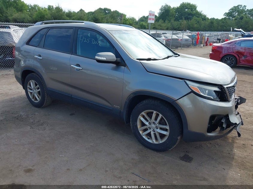 2014 Kia Sorento VIN 5XYKTDA71EG446842 IAAI salvage auction — FRONT END, Salvage (Indiana), sold $825 on 2026-07-28 (photo 1)
