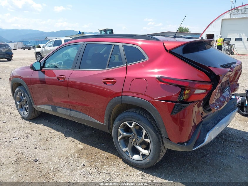 2025 Chevrolet Trax VIN KL77LHEPXSC247132 IAAI salvage auction — REAR END, Salvage (Montana), sold $6,400 on 2026-07-22 (photo 3)