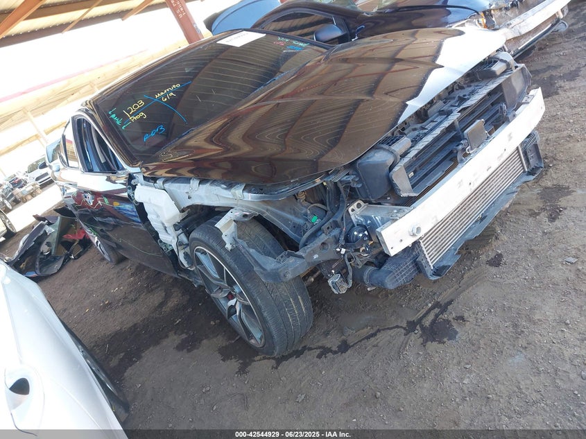 2019 Genesis G70 VIN KMTG34LEXKU033184 IAAI salvage auction — FRONT & REAR, Salvage Title, sold $4,250 on 2026-07-21 (photo 1)