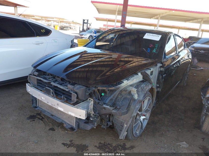 2019 Genesis G70 VIN KMTG34LEXKU033184 IAAI salvage auction — FRONT & REAR, Salvage Title, sold $4,250 on 2026-07-21 (photo 2)