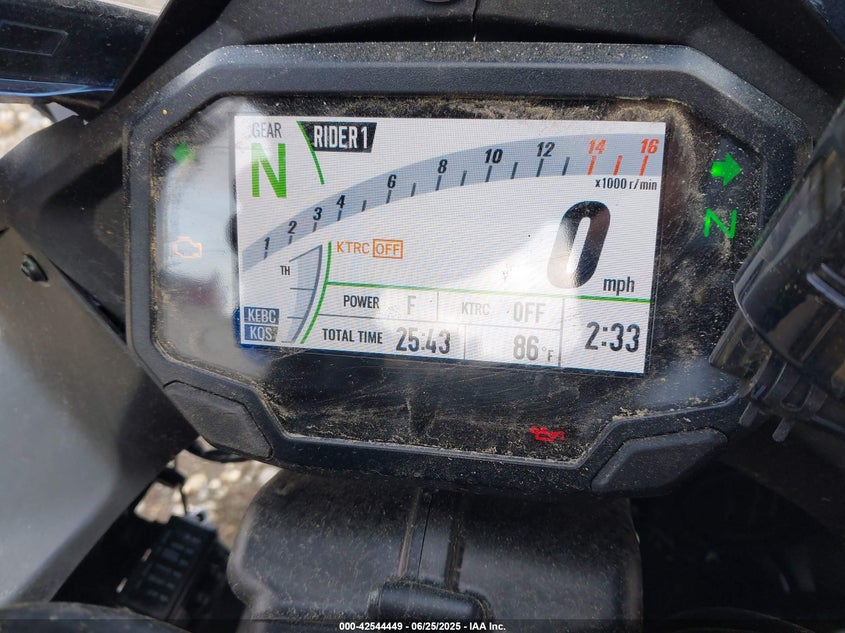 2025 Kawasaki Zx1002 VIN JKBZXVM13SA009524 IAAI salvage auction — ALL OVER, Salvage Title, sold $1,150 on 2026-08-01 (photo 7)