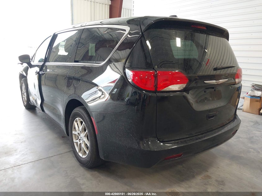 2024 Chrysler Voyager VIN 2C4RC1CG3RR171745 IAAI salvage auction — LEFT FRONT, Enterprise Vehicles Clear Only (New Jersey), sold $10,250 on 2026-08-11 (photo 3)