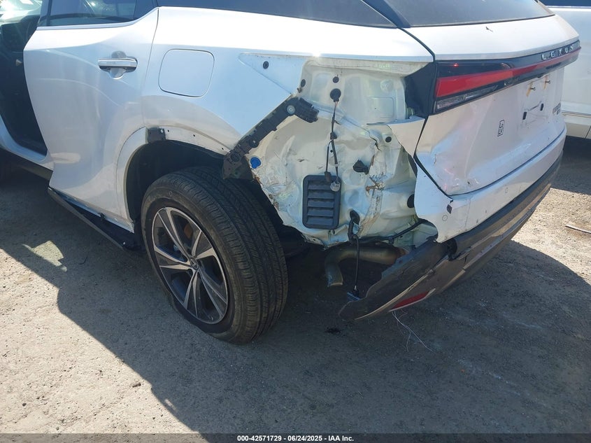2024 Lexus Rx350 VIN 2T2BAMCA0RC071733 IAAI salvage auction — REAR END, Salvage Title, sold $30,000 on 2026-07-10 (photo 6)