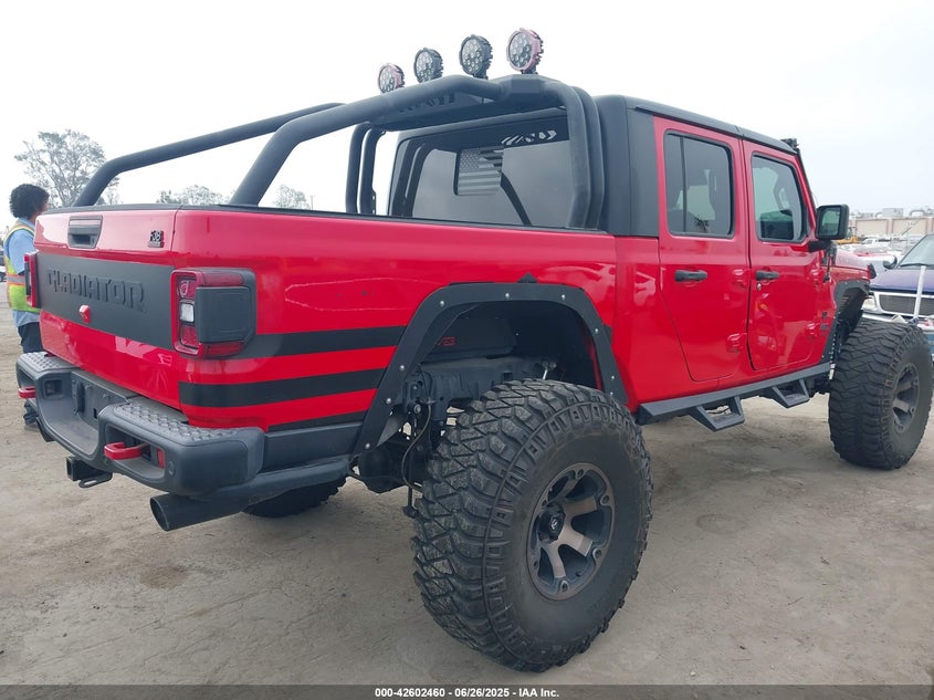2020 Jeep Gladiator VIN 1C6JJTBG4LL178260 COPART salvage auction — Theft, Clear (California), sold $25,200 on 2025-07-16 (photo 4)