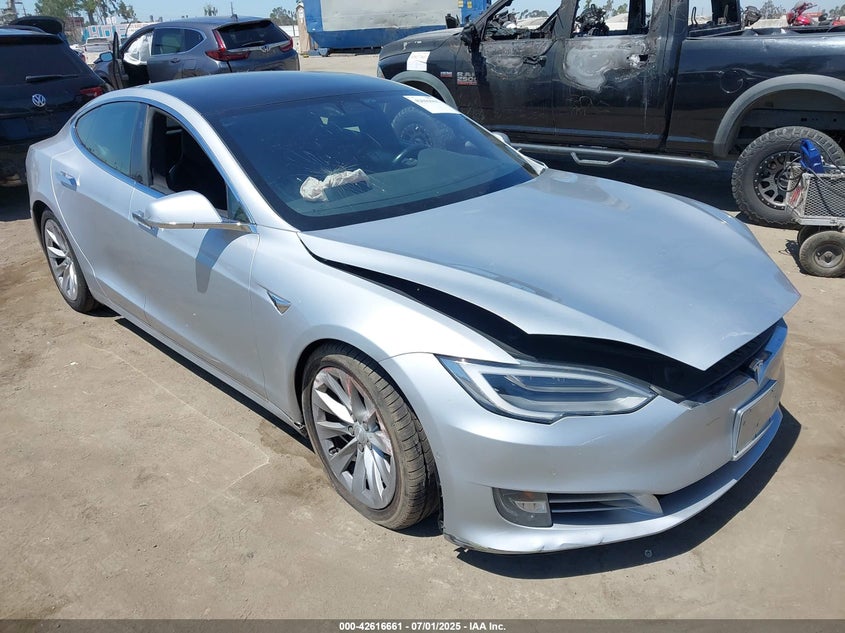 2018 Tesla Model s VIN 5YJSA1E29JF262494 IAAI salvage auction — LEFT SIDE, Salvage (California), sold $4,150 on 2026-07-29 (photo 1)