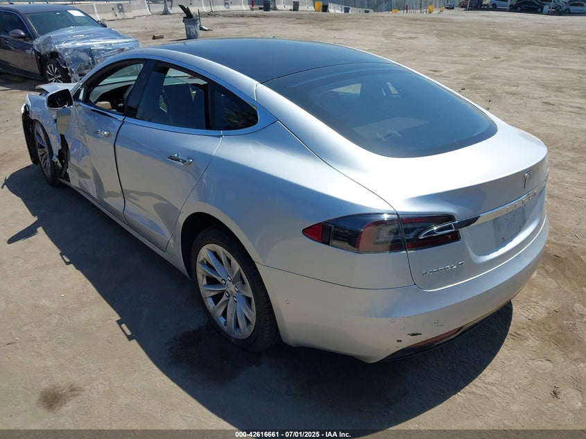 2018 Tesla Model s VIN 5YJSA1E29JF262494 IAAI salvage auction — LEFT SIDE, Salvage (California), sold $4,150 on 2026-07-29 (photo 3)