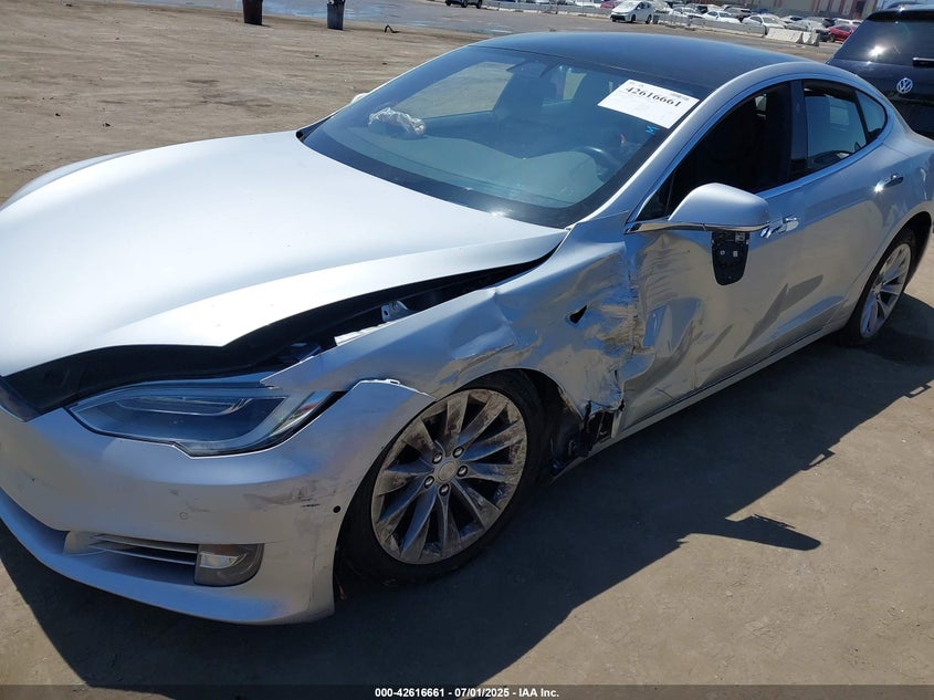 2018 Tesla Model s VIN 5YJSA1E29JF262494 IAAI salvage auction — LEFT SIDE, Salvage (California), sold $4,150 on 2026-07-29 (photo 6)