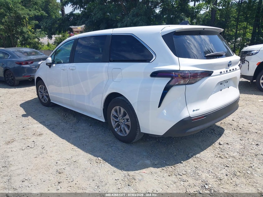 2025 Toyota Sienna VIN 5TDKRKEC3SS234923 IAAI salvage auction — WATER/FLOOD, Rebuildable (Florida), sold $15,375 on 2026-07-07 (photo 3)