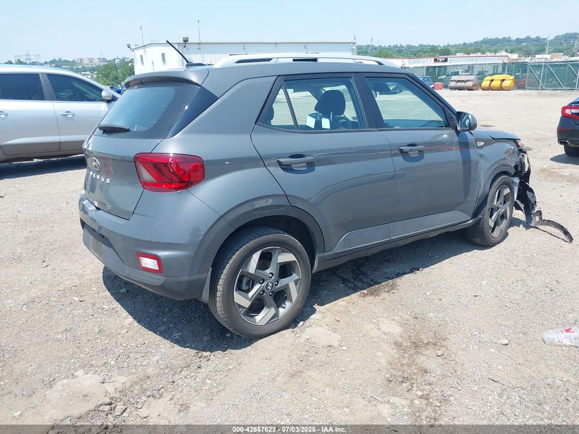 2024 Hyundai Venue VIN KMHRC8A32RU329760 IAAI salvage auction — RIGHT FRONT, Salvage Title, sold $5,200 on 2026-07-08 (photo 4)