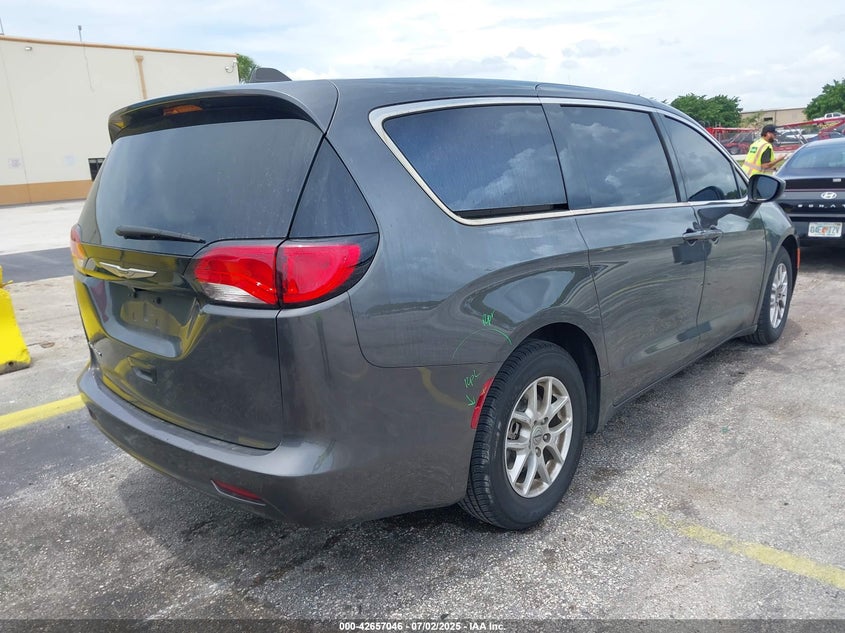 2022 Chrysler Voyager VIN 2C4RC1CG4NR223569 IAAI salvage auction — LEFT REAR, Salvage Title, sold $13,500 on 2026-07-23 (photo 4)