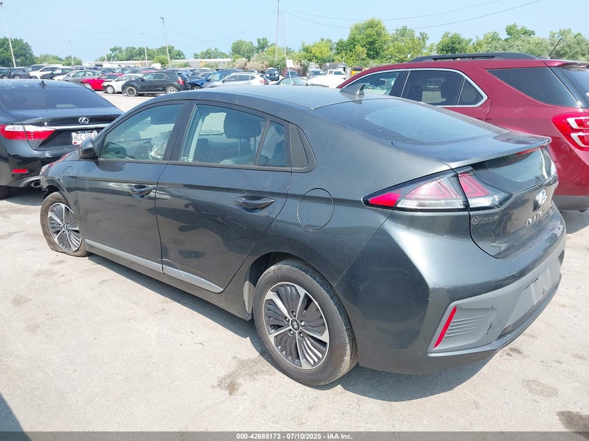 2021 Hyundai Ioniq plug-in hybrid VIN KMHC65LD9MU261564 IAAI salvage auction — RIGHT SIDE, Salvage (Ohio), sold $3,175 on 2026-07-07 (photo 3)