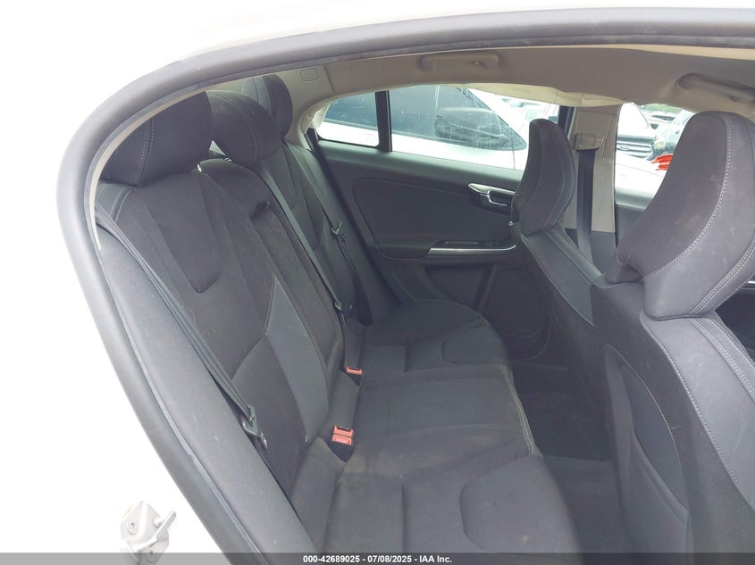 2015 Volvo S60 VIN YV140MFJ1F1345575 IAAI salvage auction — FRONT END, Clear (Oklahoma), sold $250 on 2026-07-14 (photo 8)