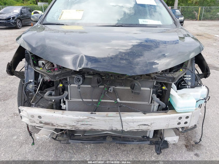 2021 Toyota Sienna VIN 5TDYRKEC8MS038683 IAAI salvage auction — FRONT END, Salvage (Indiana), sold $9,300 on 2026-07-29 (photo 6)