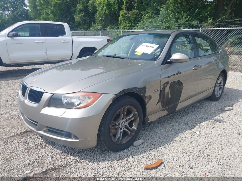 2008 BMW 3er VIN WBAVA37568NL48337 IAAI salvage auction — LEFT SIDE, Salvage (Ohio), sold $925 on 2026-07-28 (photo 2)