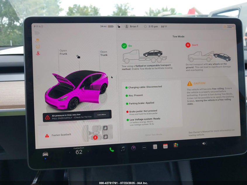 2024 Tesla Model y VIN 7SAYGDEE2RA273241 IAAI salvage auction — LEFT & RIGHT, Salvage (Illinois), sold $11,800 on 2026-07-08 (photo 7)