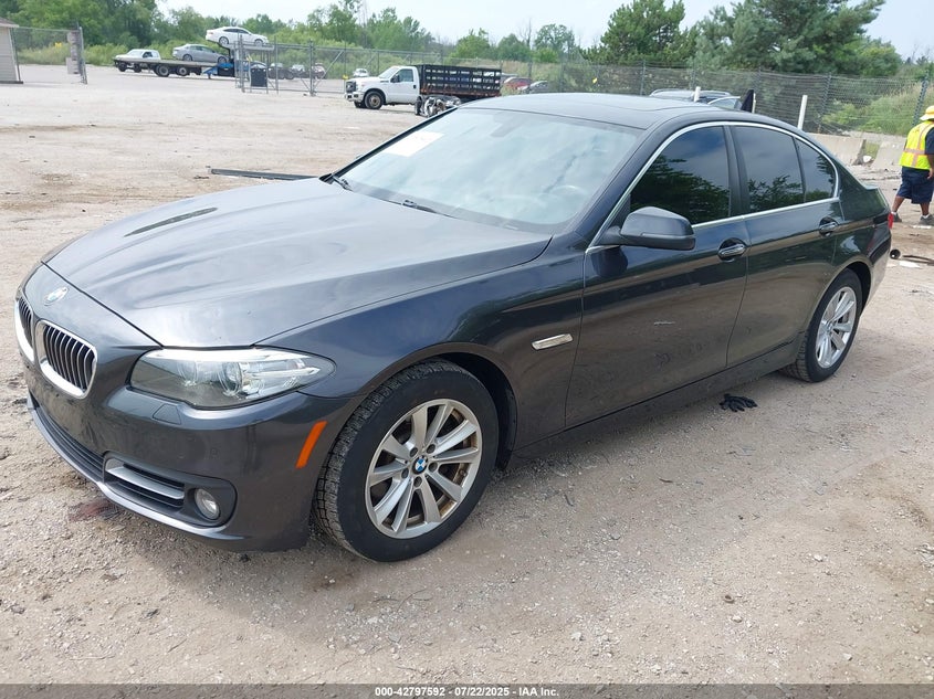 2015 BMW 5 series VIN WBA5A5C54FD514990 IAAI salvage auction — NORMAL WEAR, Salvage Title, sold $2,375 on 2026-10-12 (photo 2)